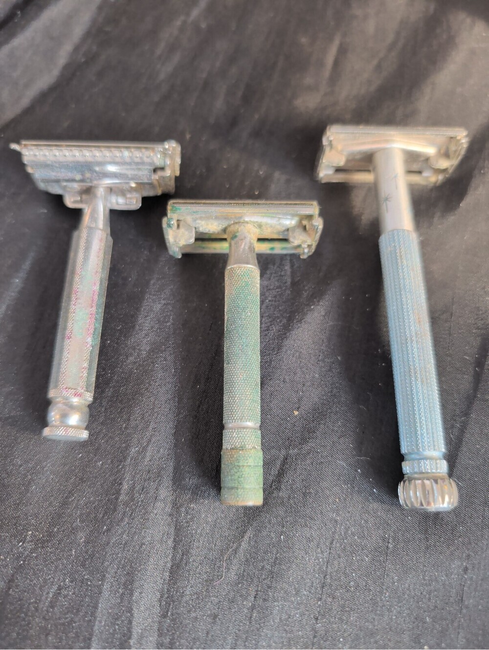 Lot of three different vintage safety razors